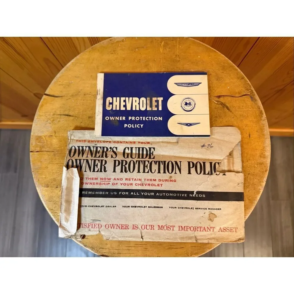 1961 Chevrolet 7 piece paper lot (6552)